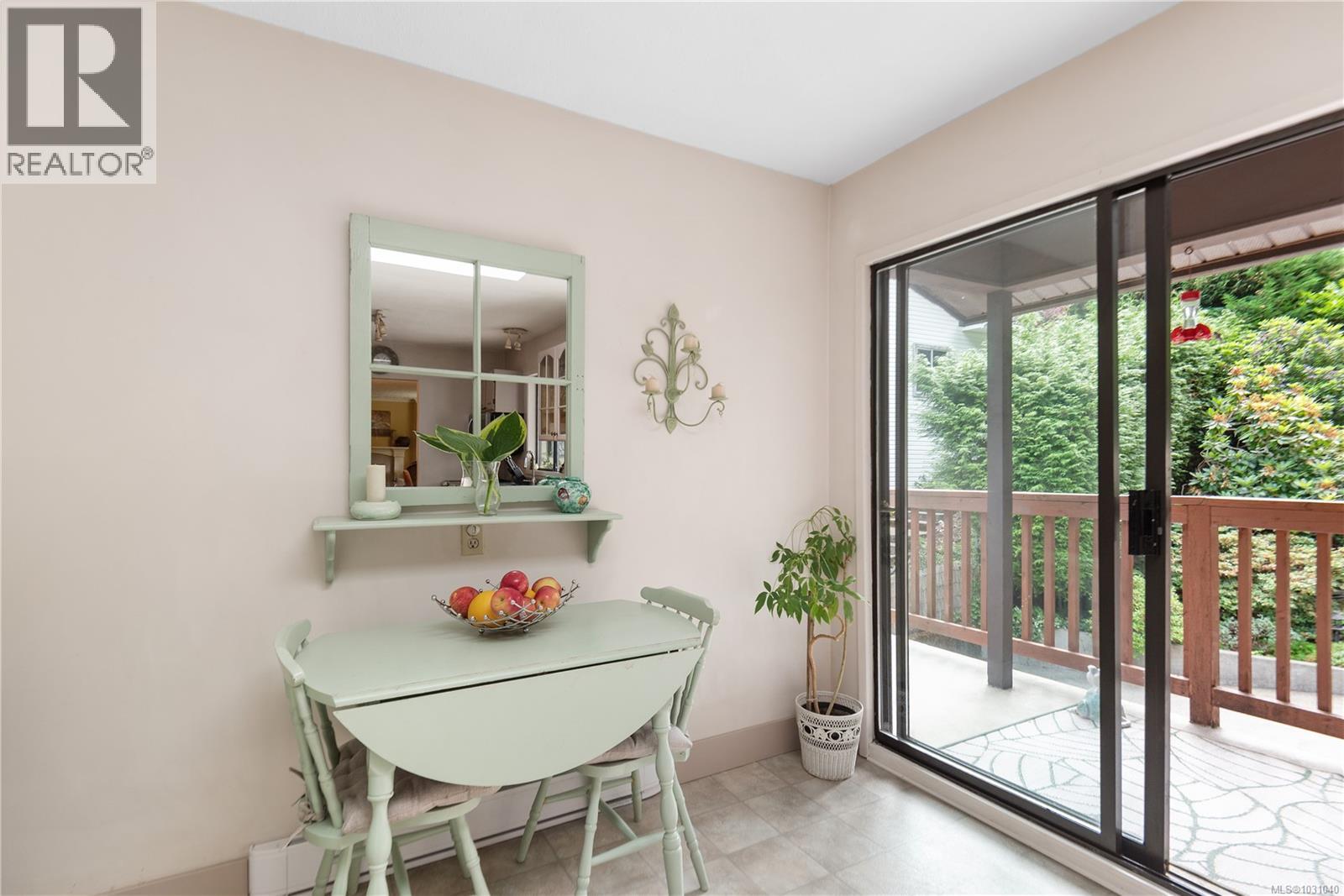 1367 Kingsview Rd - 16