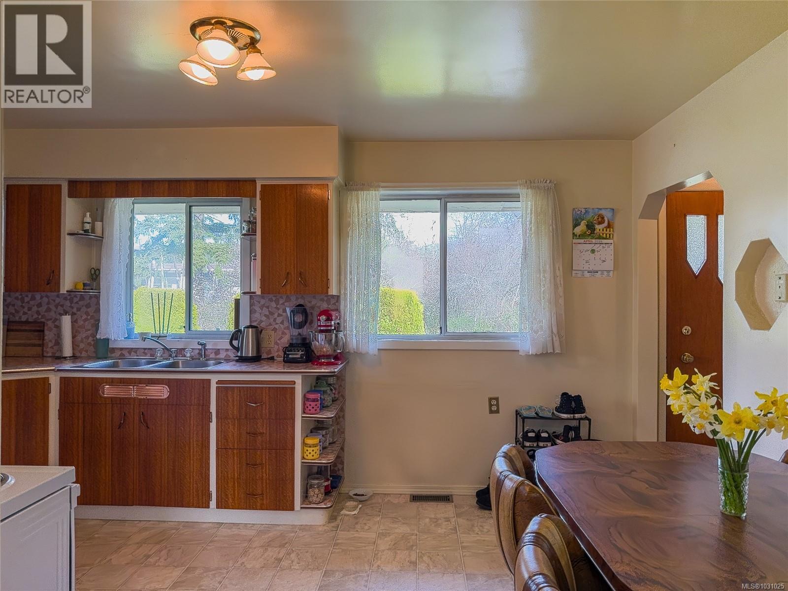 4380 Anderson Ave, Port Alberni