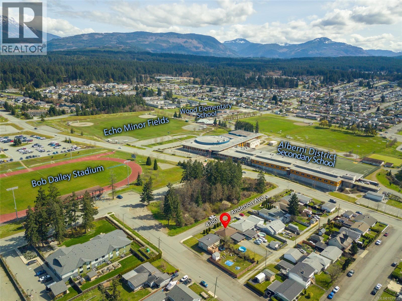 4380 Anderson Ave, Port Alberni
