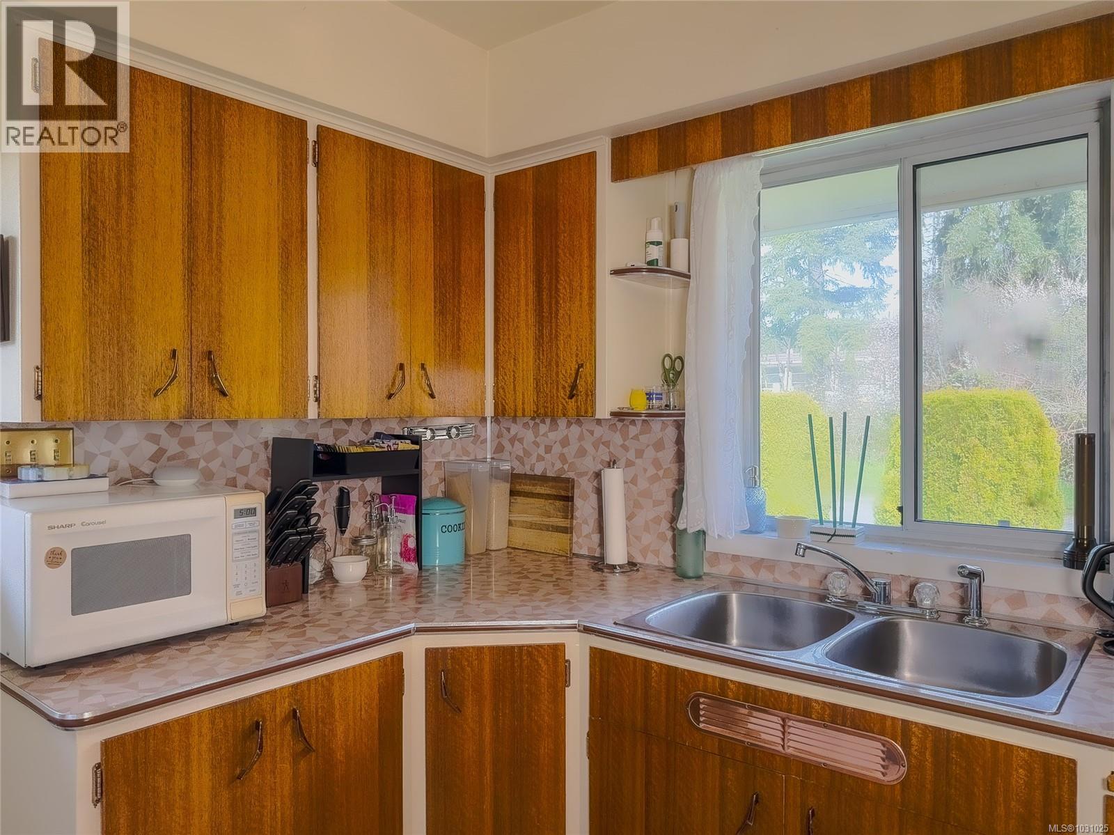 4380 Anderson Ave, Port Alberni