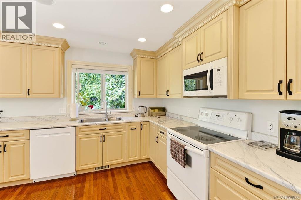 4256 Ravenhill Ave, Port Alberni