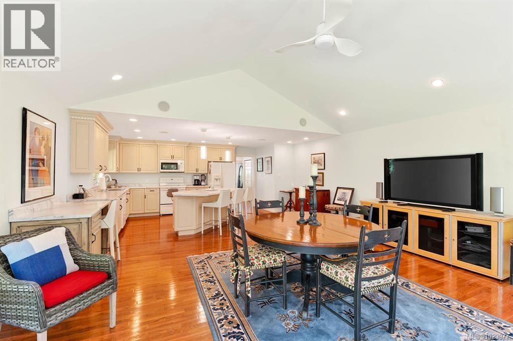 4256 Ravenhill Ave, Port Alberni