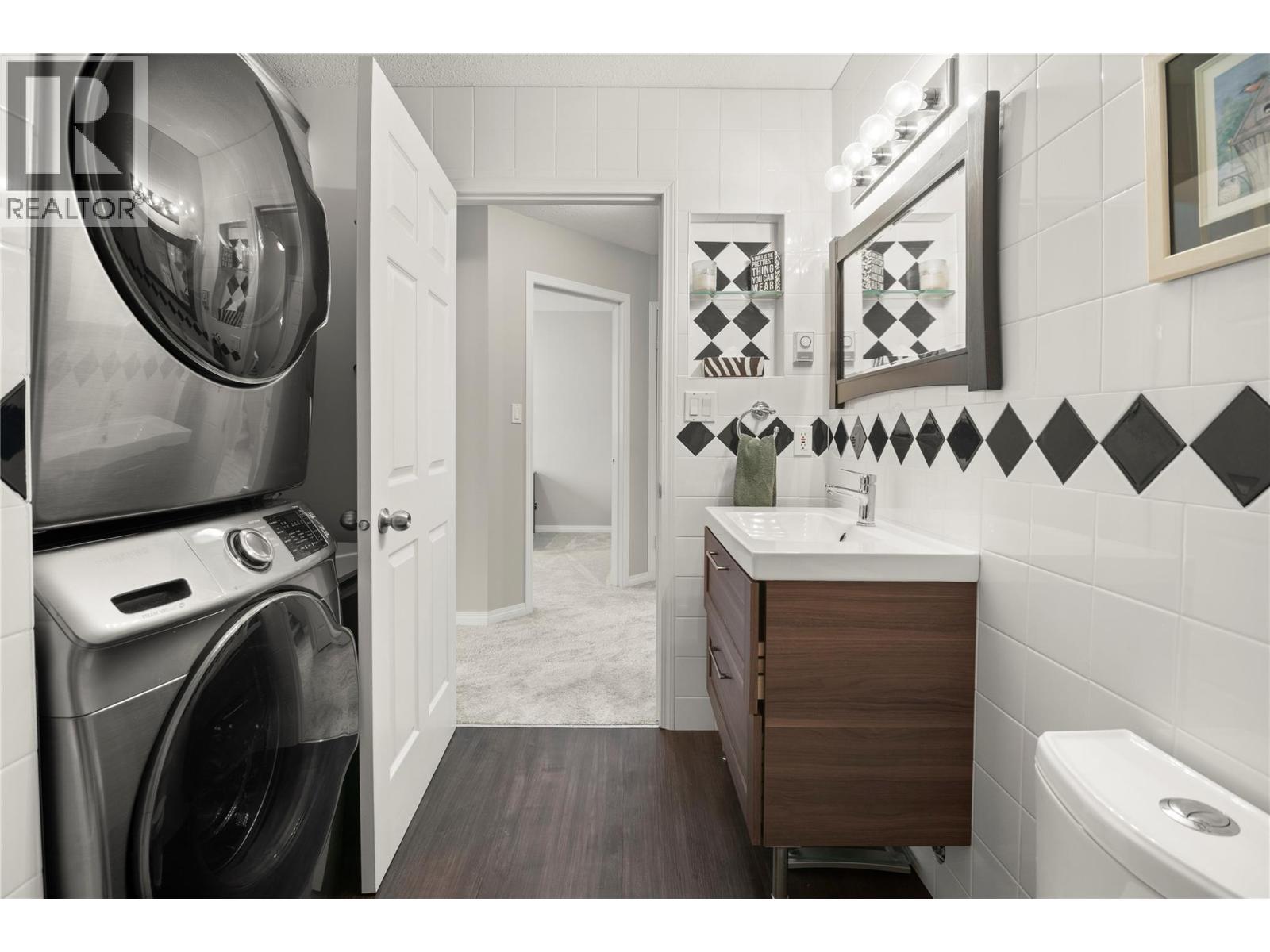 #17 7525 COLUMBIA AVENUE - 23