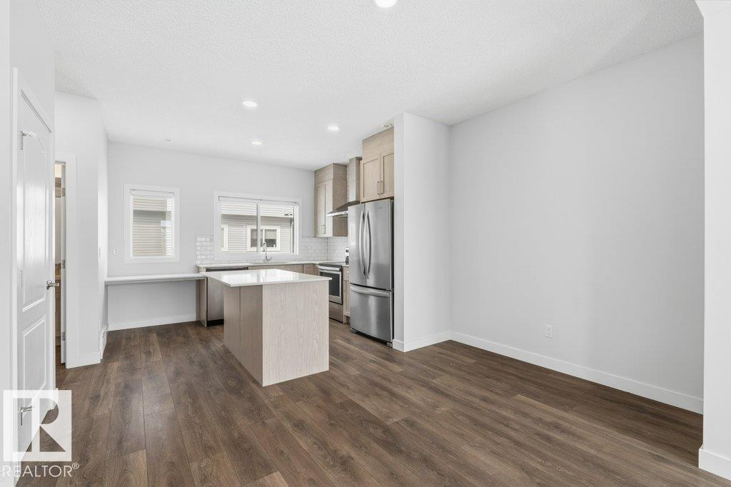 #6 11373 12 AV NW, Edmonton