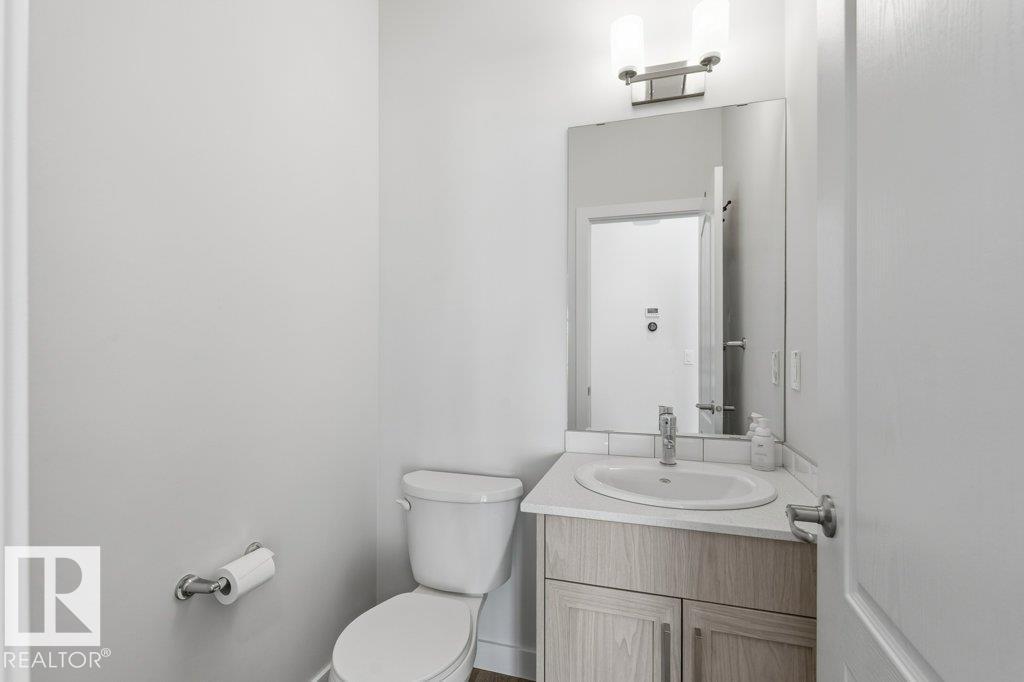 #6 11373 12 AV NW, Edmonton