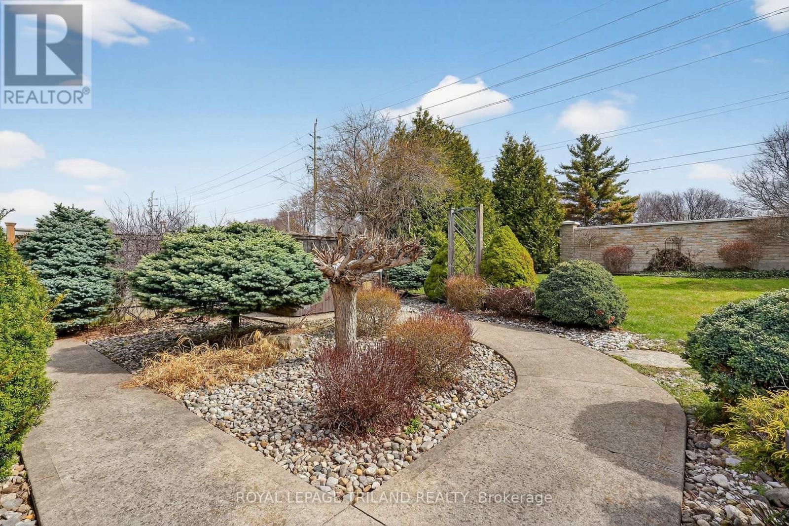 995 MANCHESTER ROAD Property Photo