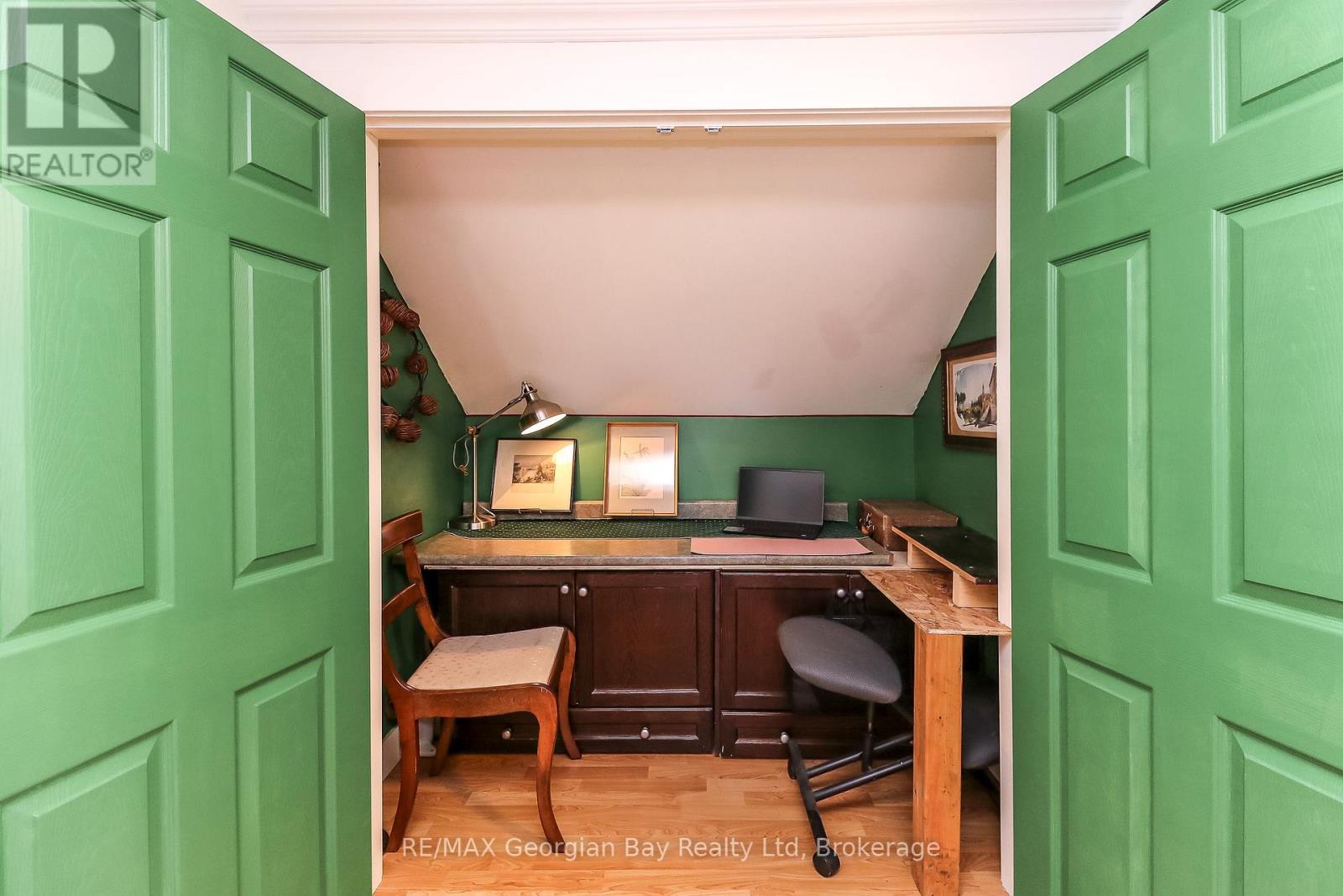 106 WILLIAM STREET - 24