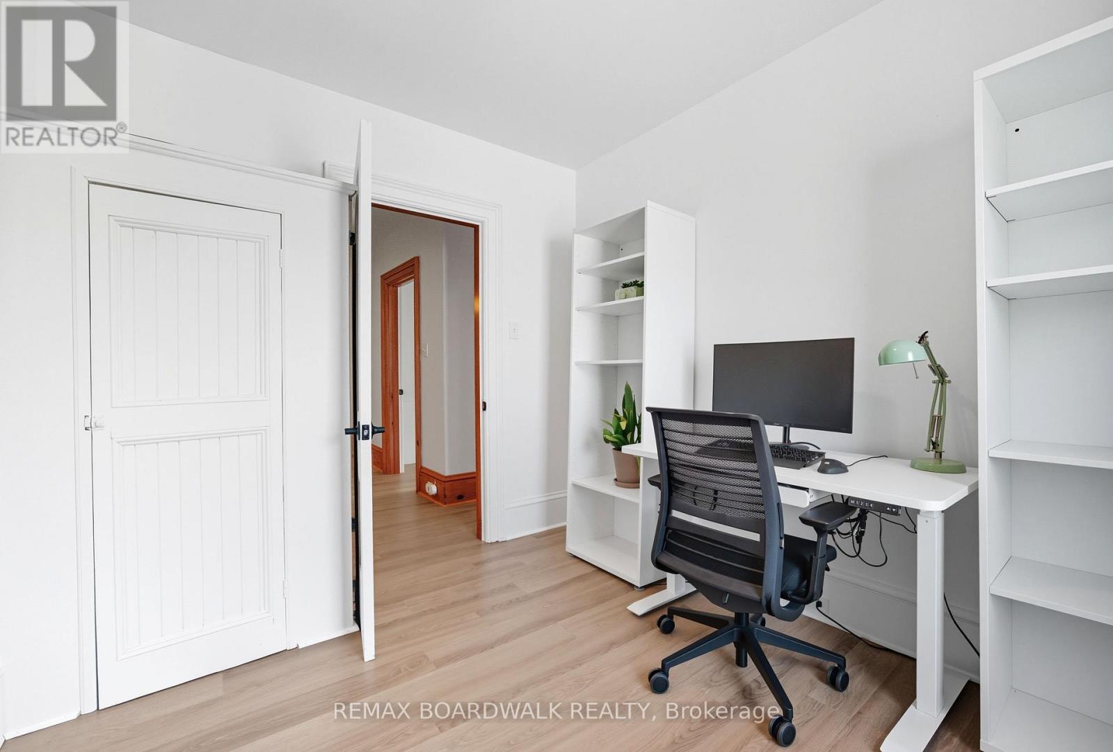 22 ISABELLA STREET - 28