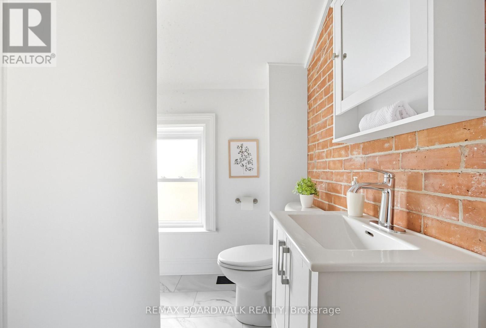 22 ISABELLA STREET - 33