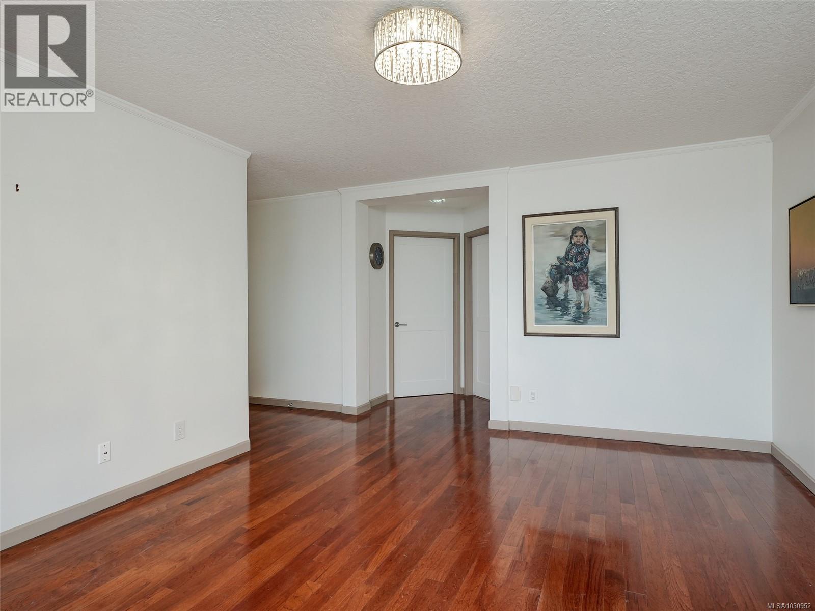 104 6880 Wallace Dr, Central Saanich