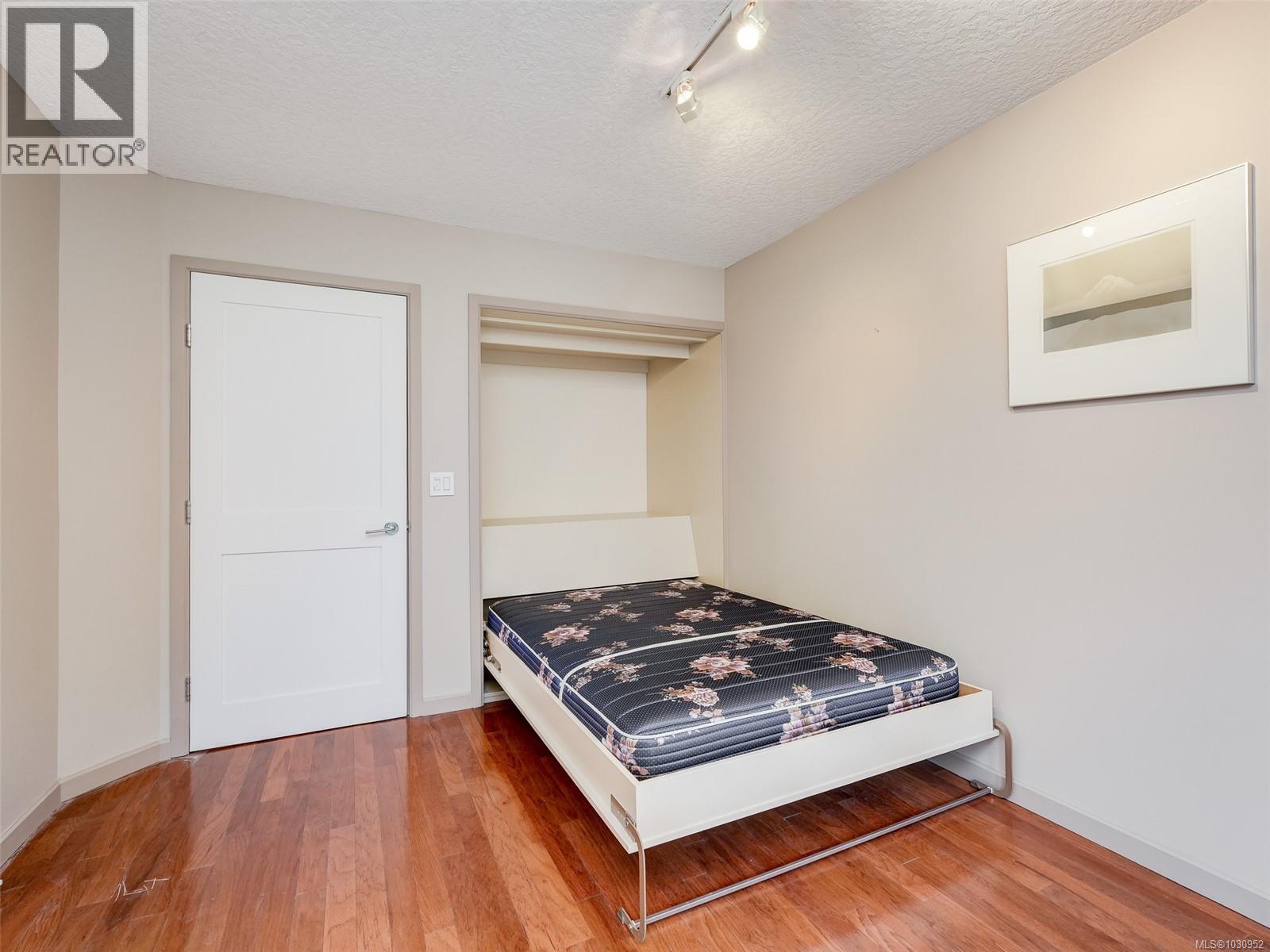 104 6880 Wallace Dr, Central Saanich