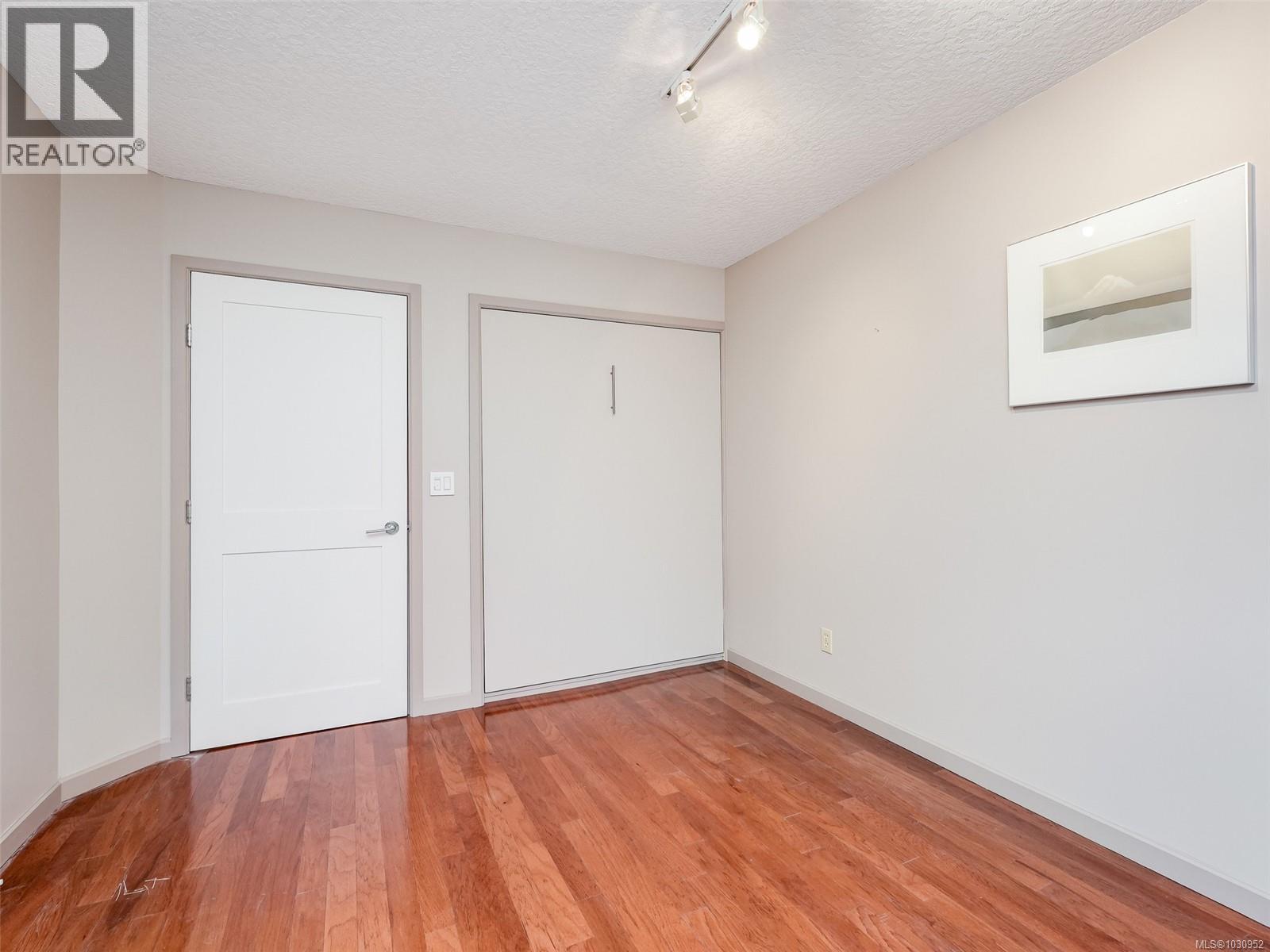 104 6880 Wallace Dr, Central Saanich