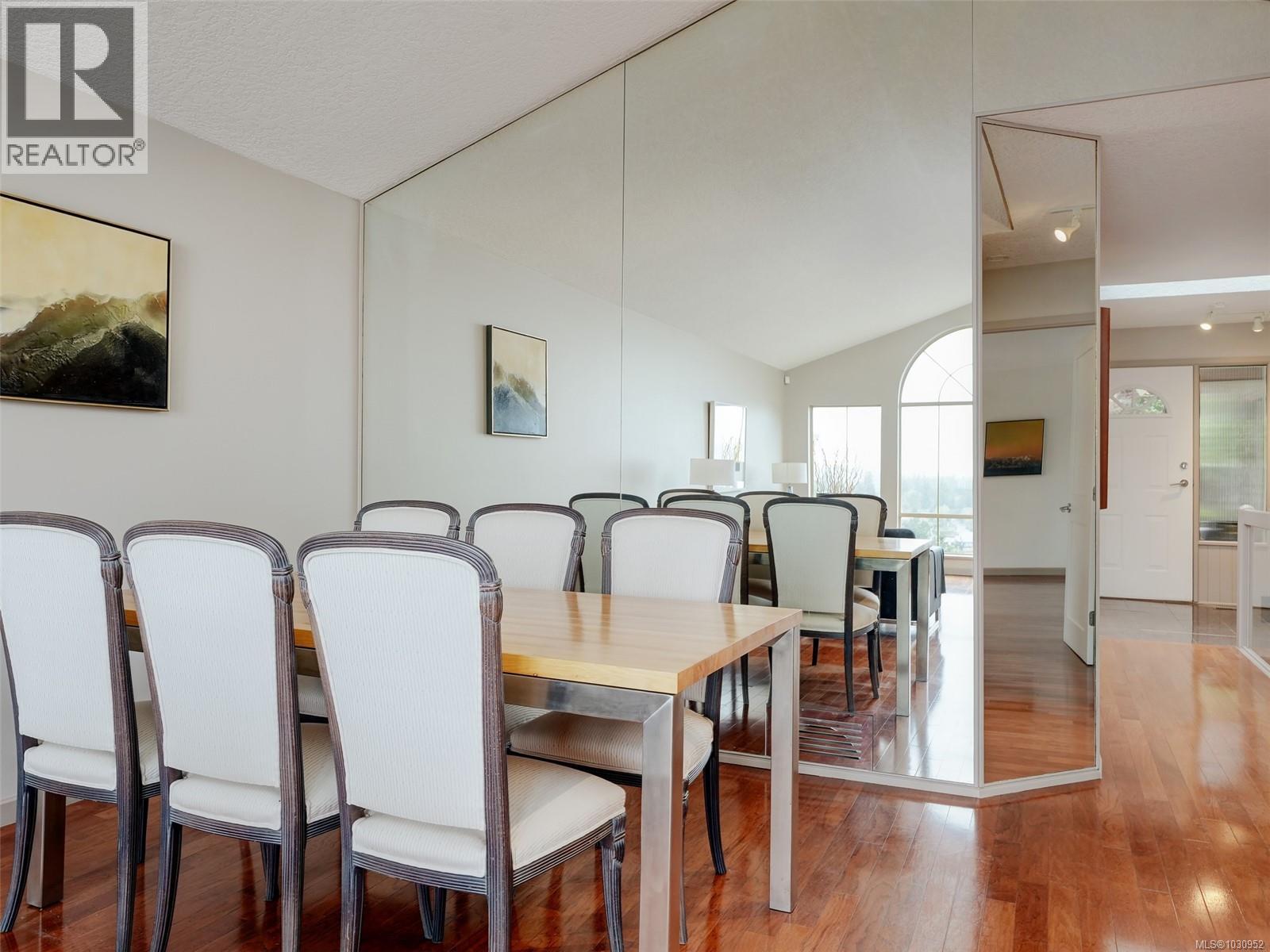 104 6880 Wallace Dr, Central Saanich