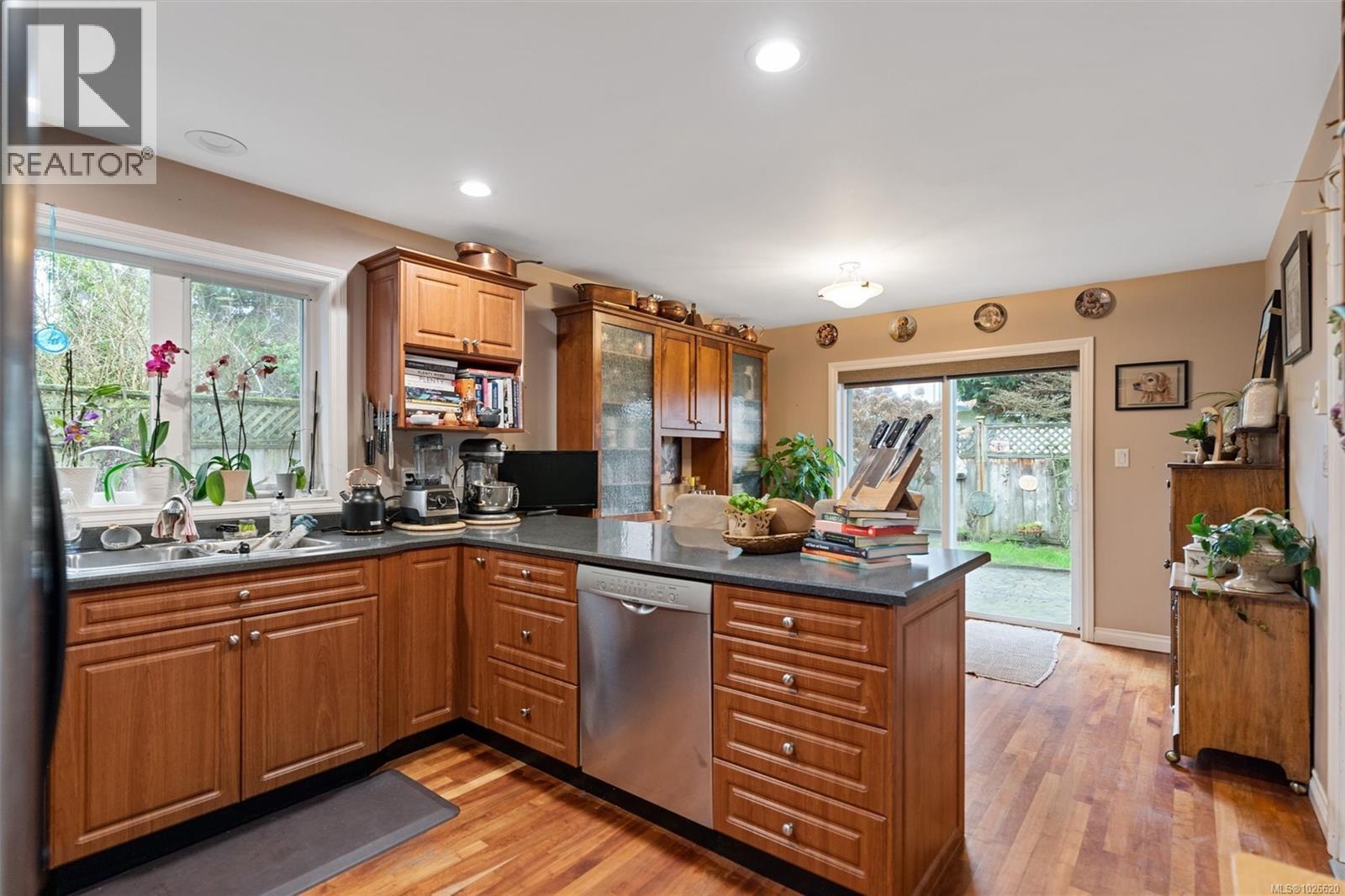 10372 Bowerbank Rd - 10