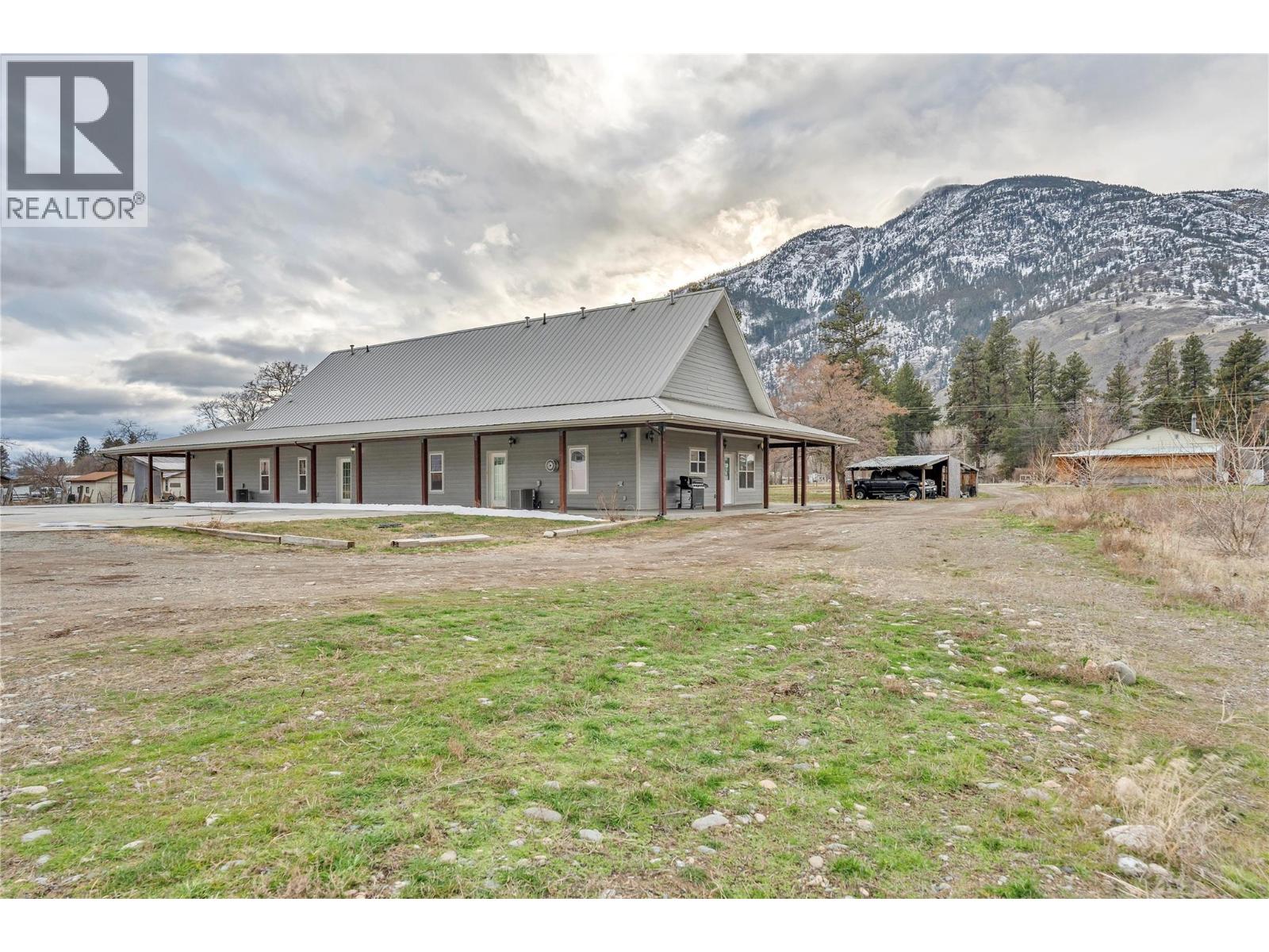 2338 HWY 3 - 4