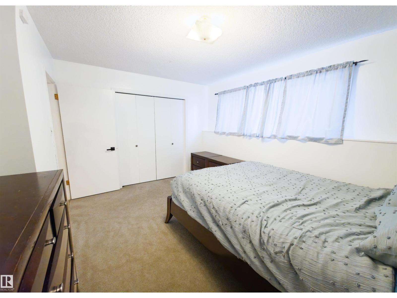 7323 147 AV NW, Edmonton