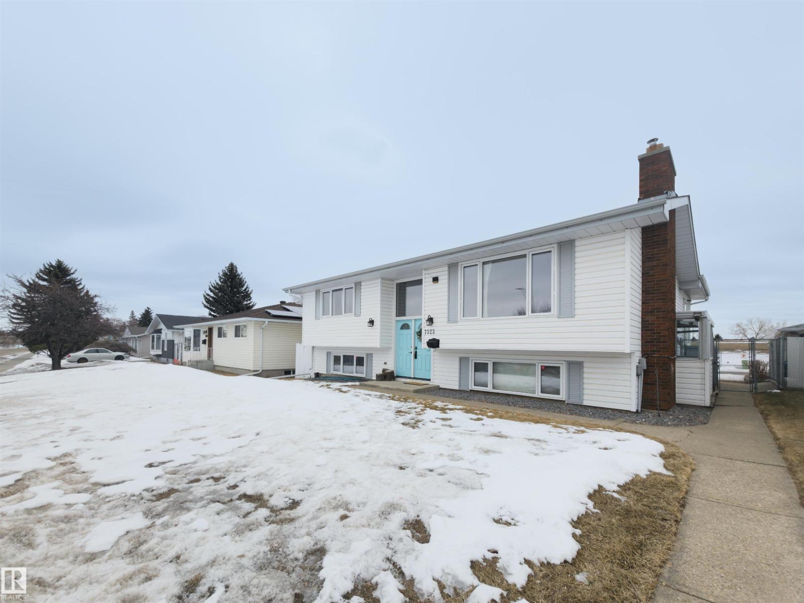 7323 147 AV NW, Edmonton