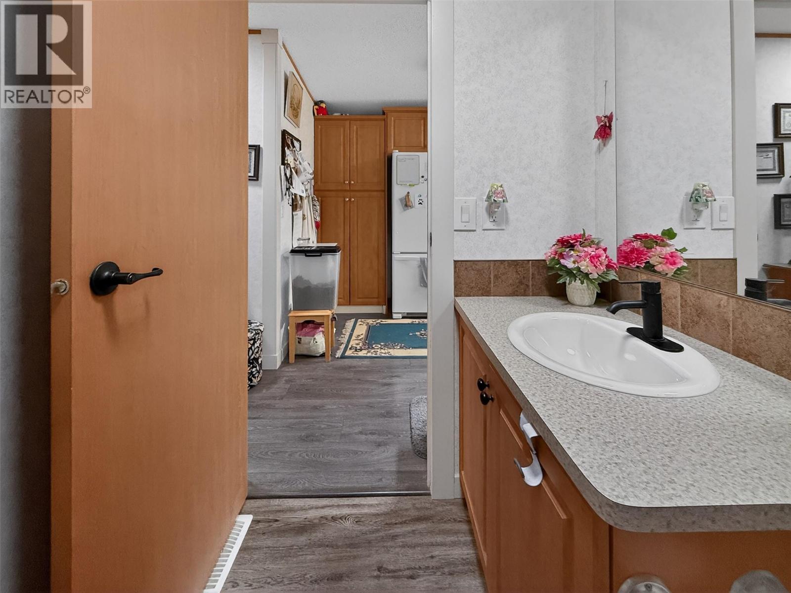 227 ANGELA AVENUE - 18