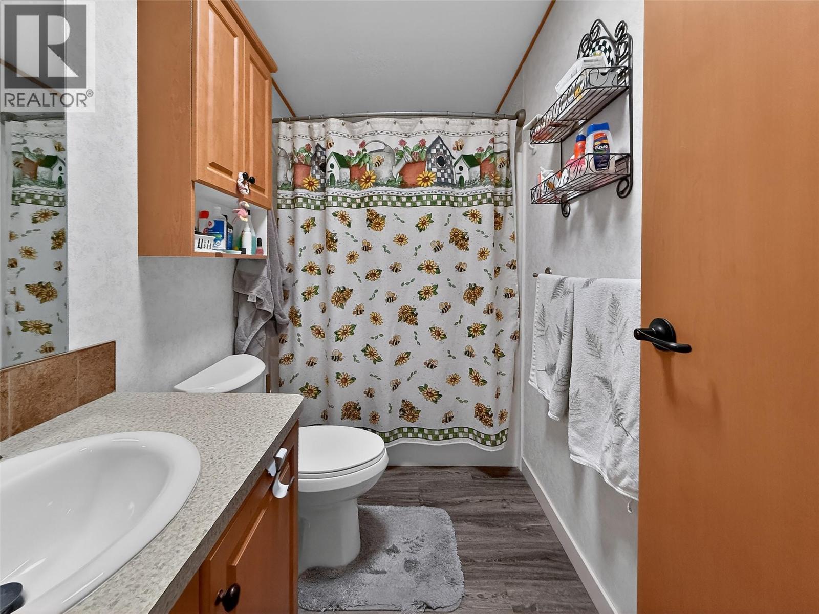 227 ANGELA AVENUE - 17