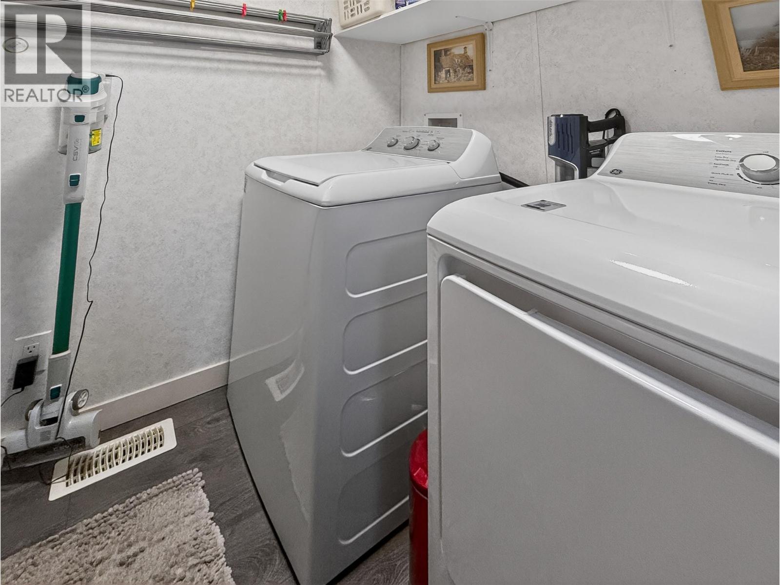 227 ANGELA AVENUE - 19