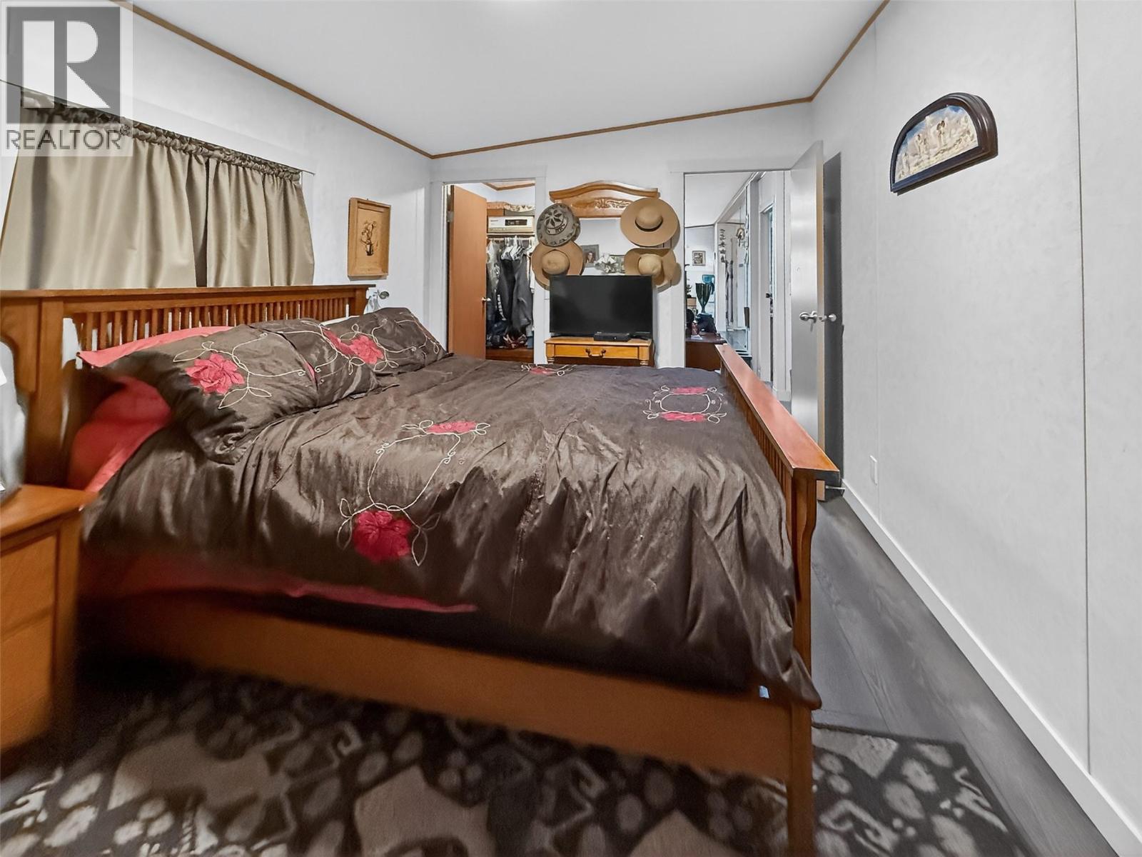 227 ANGELA AVENUE - 20