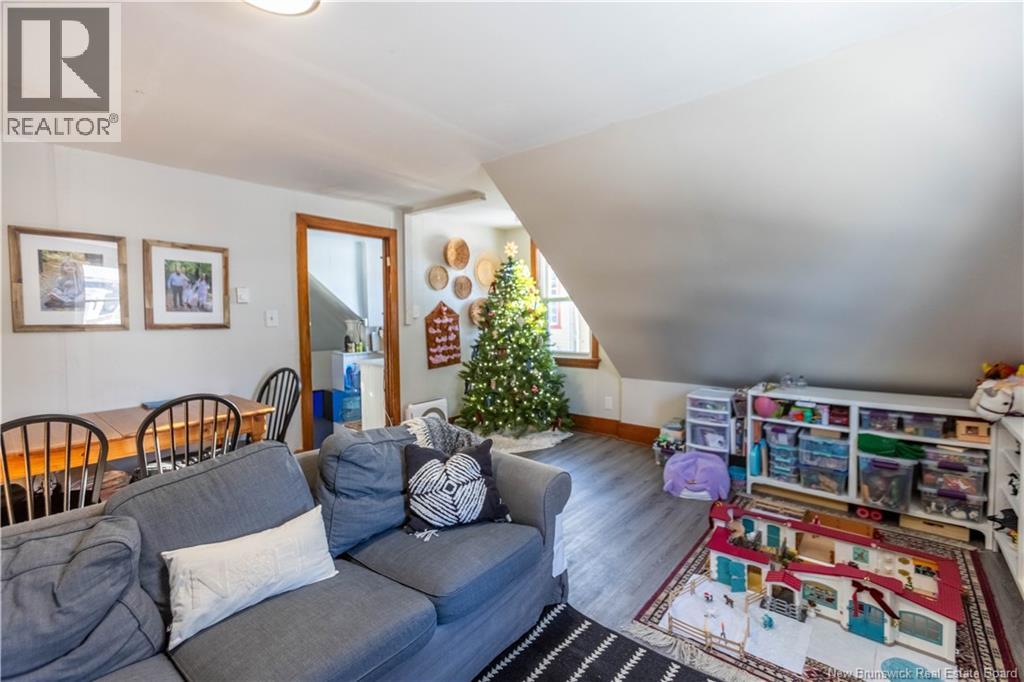 72 SALEM STREET - 26
