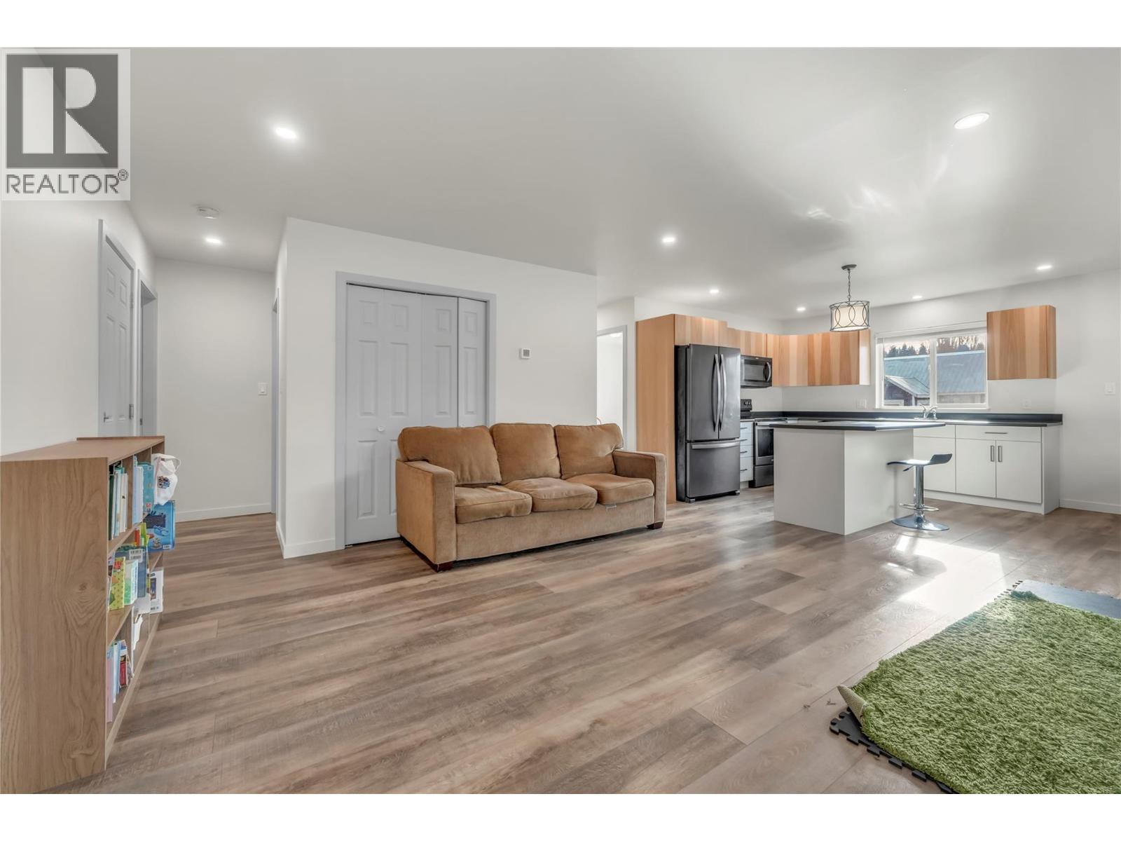 272 BURTON AVENUE - 10