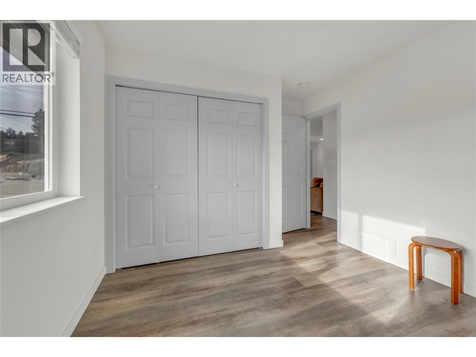 272 BURTON AVENUE - 22