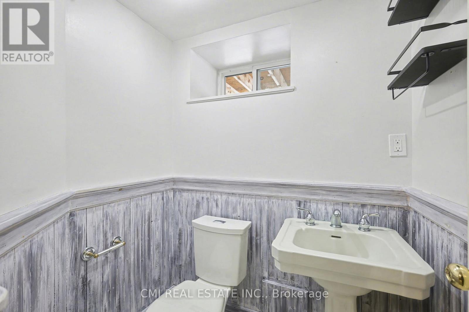 3440 SIMCOE STREET N - 24
