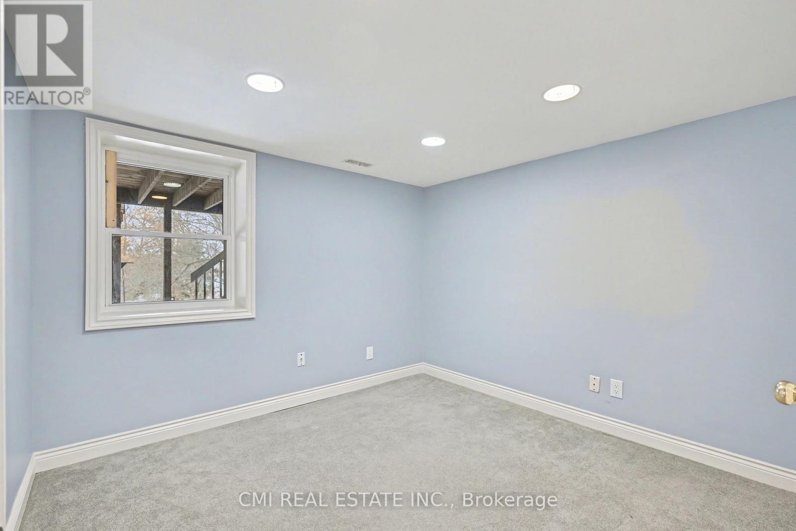 3440 SIMCOE STREET N - 9