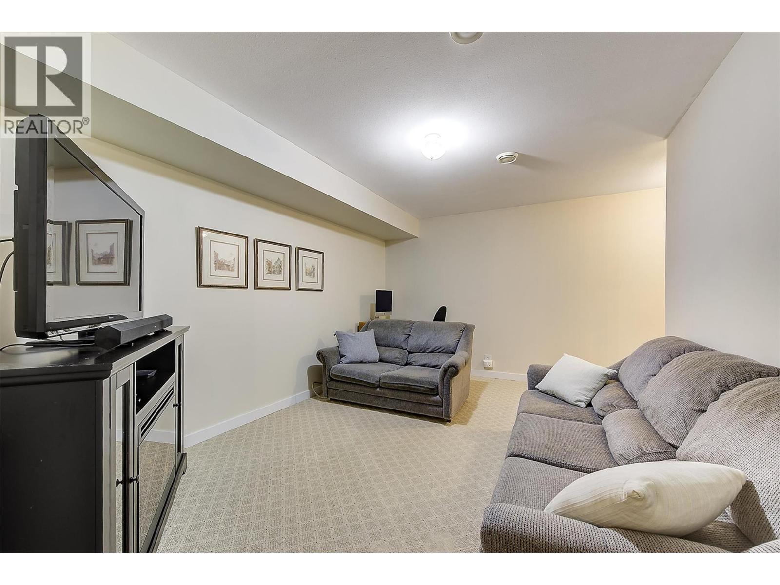 5280 Allenby Lane, Kelowna