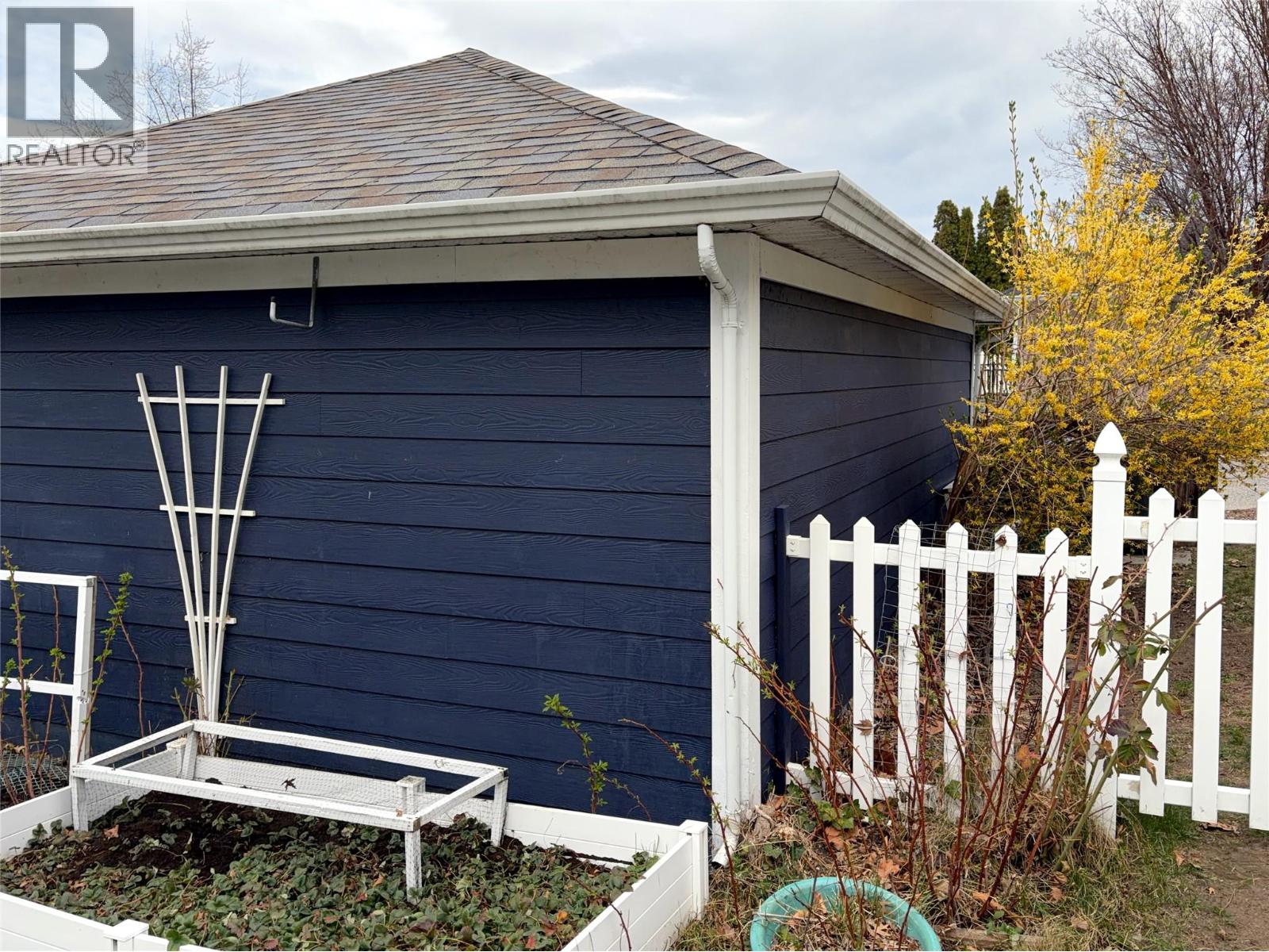 5280 Allenby Lane, Kelowna