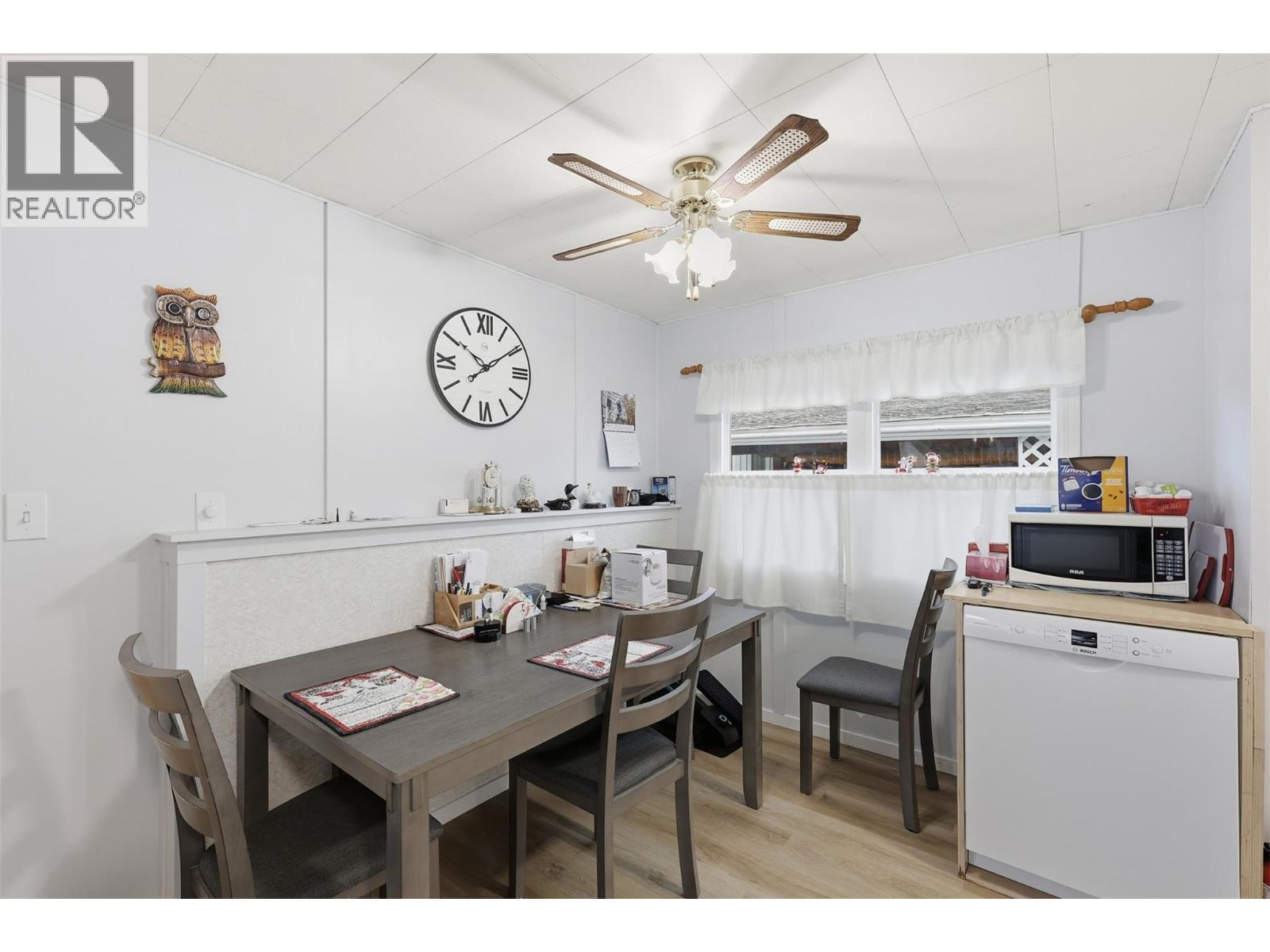 26 2400 OAKDALE Way, Kamloops