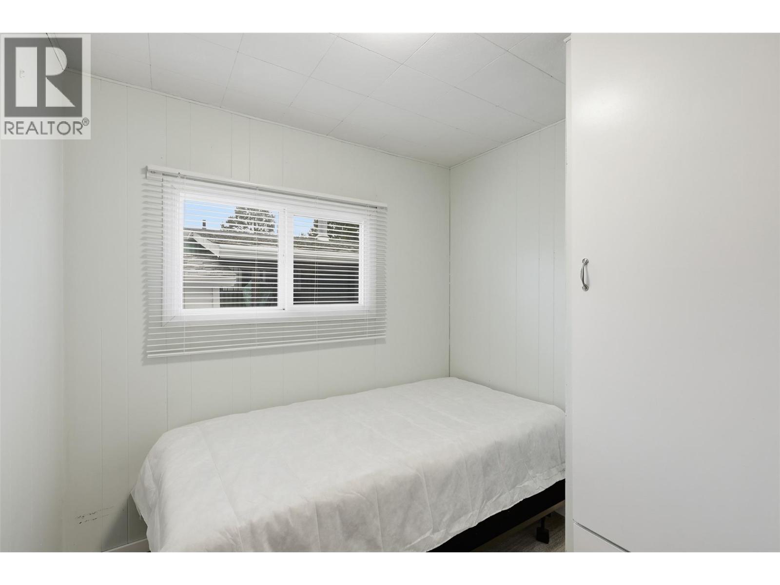 26 2400 OAKDALE Way, Kamloops