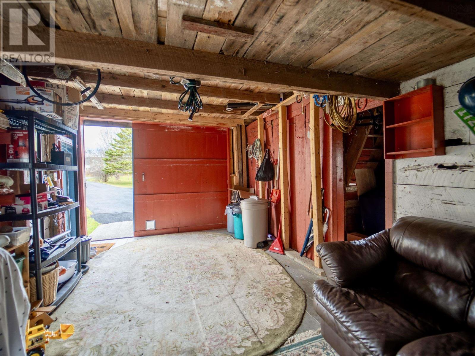 Property 41 of 52 of 2133 Highway 3