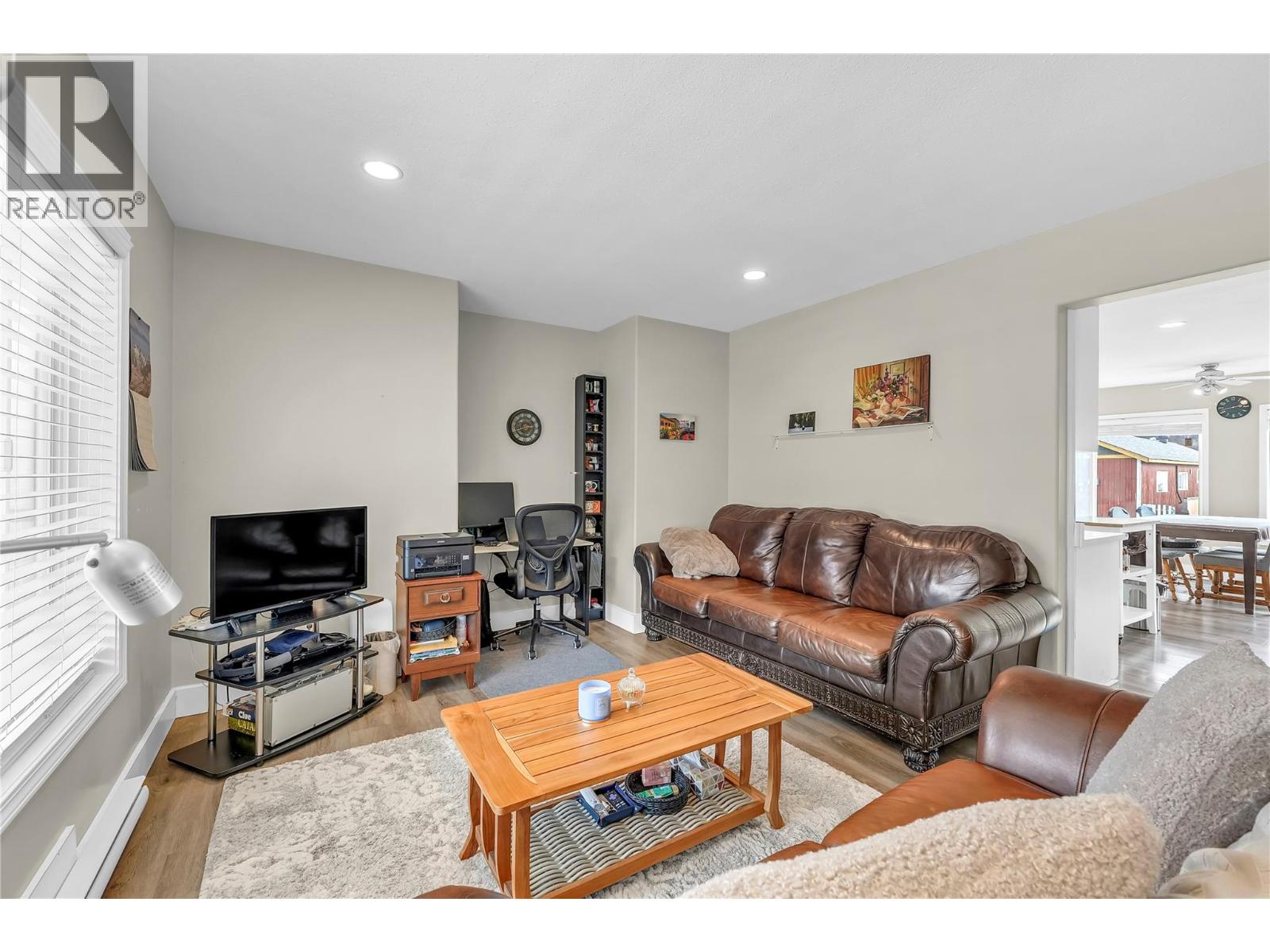 204 ANGELA AVENUE - 14