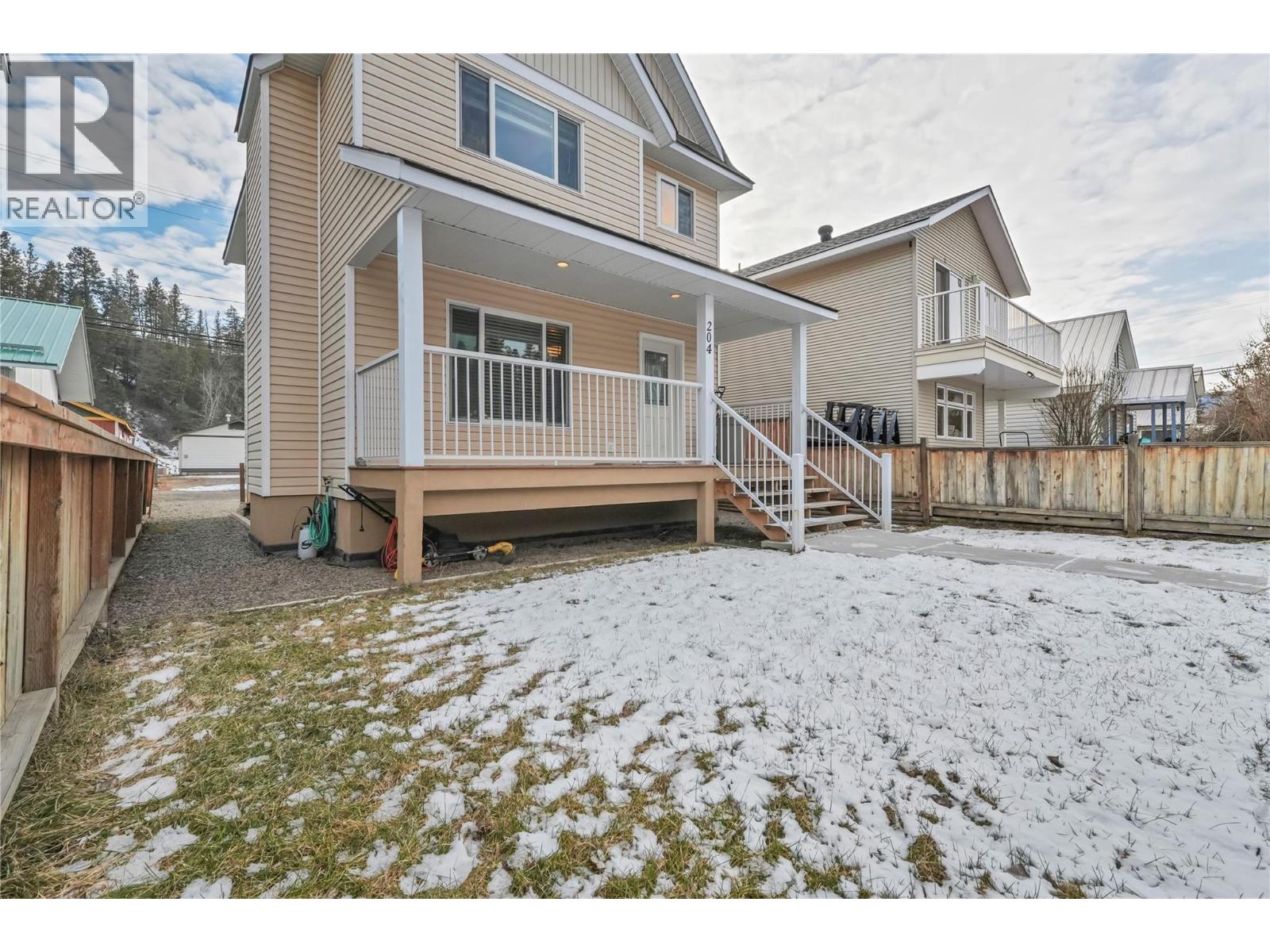 204 ANGELA AVENUE - 8