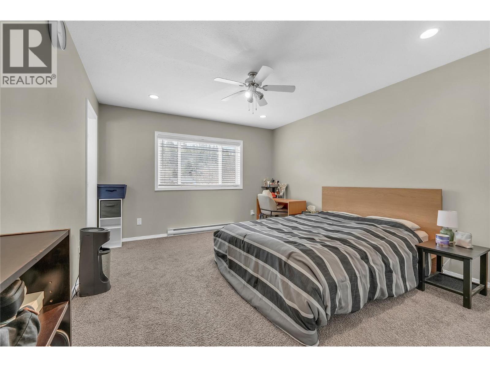 204 ANGELA AVENUE - 28