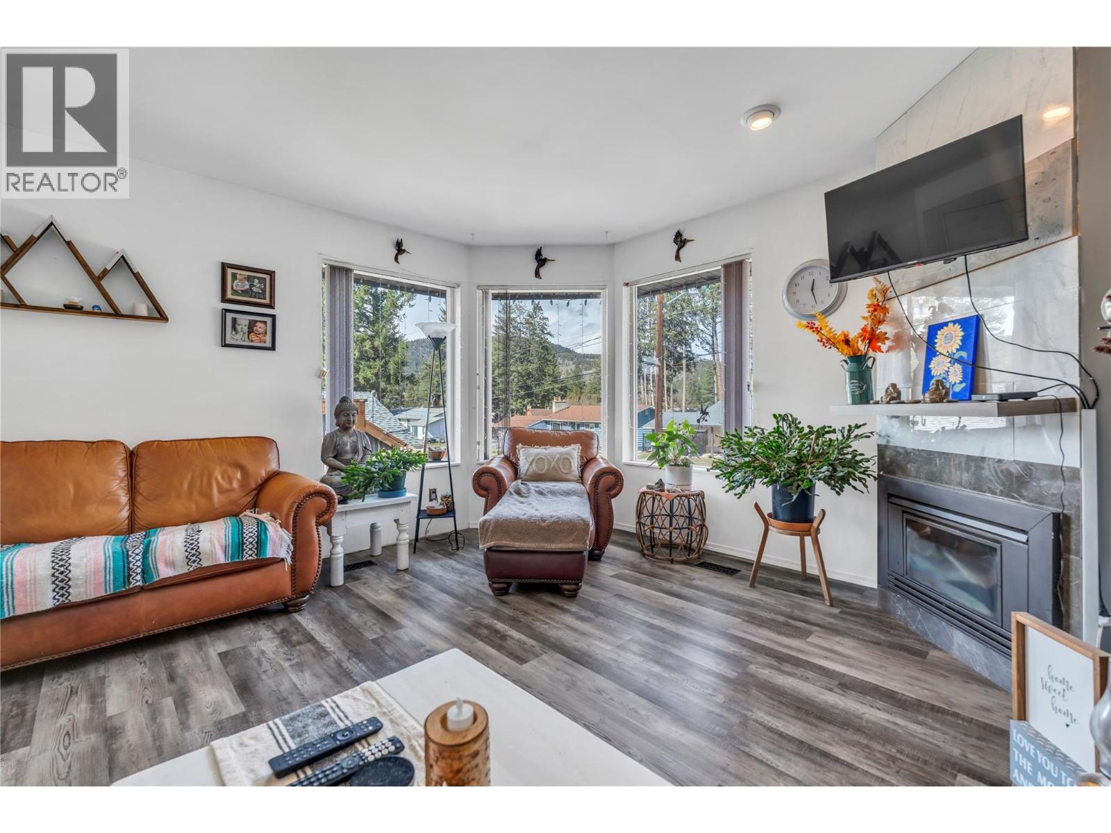 154 EDGEWOOD DRIVE - 10