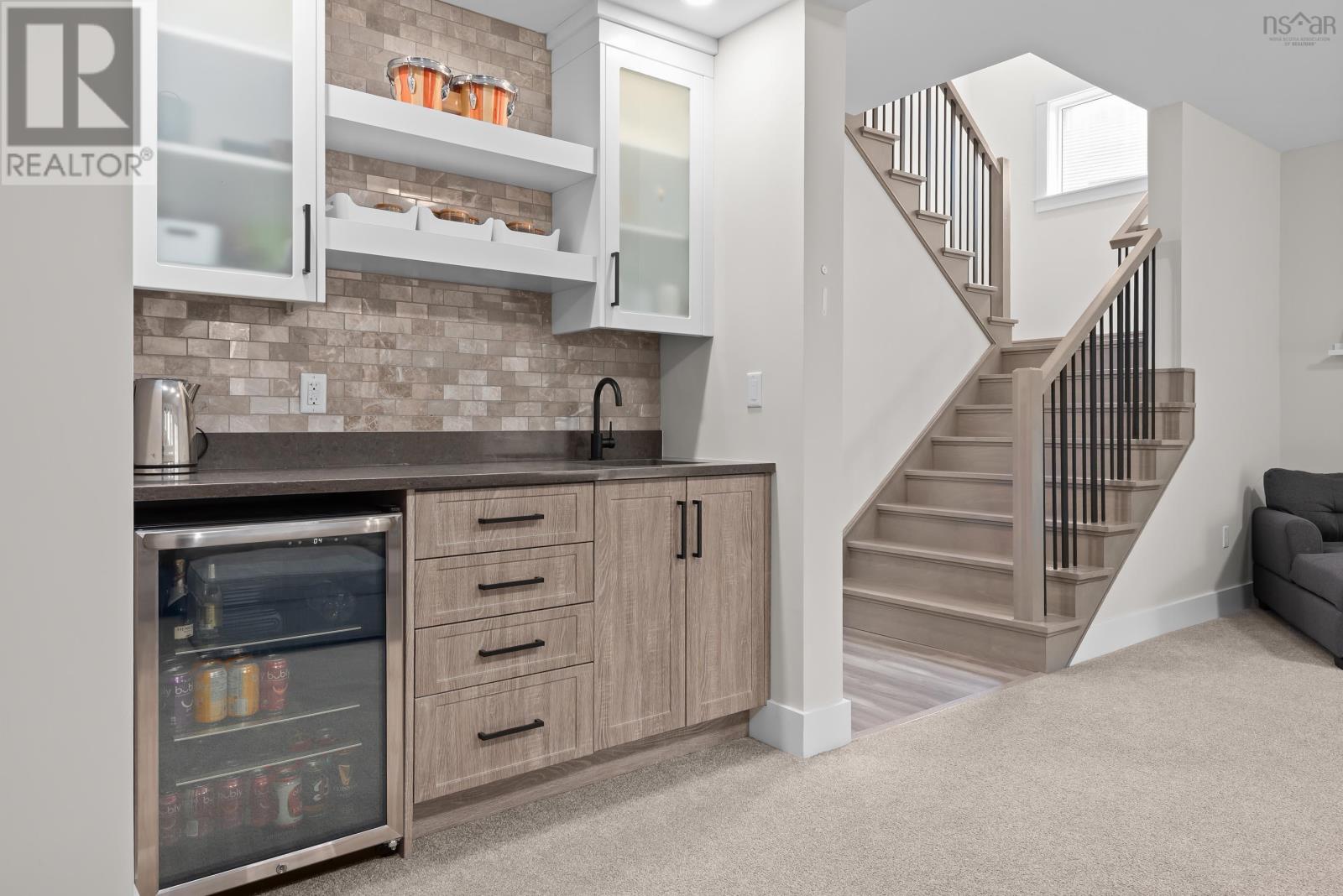 Property 15 of 41 of 37 Samaa Court