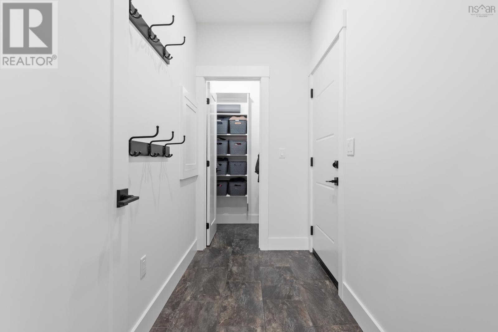 Property 8 of 41 of 37 Samaa Court