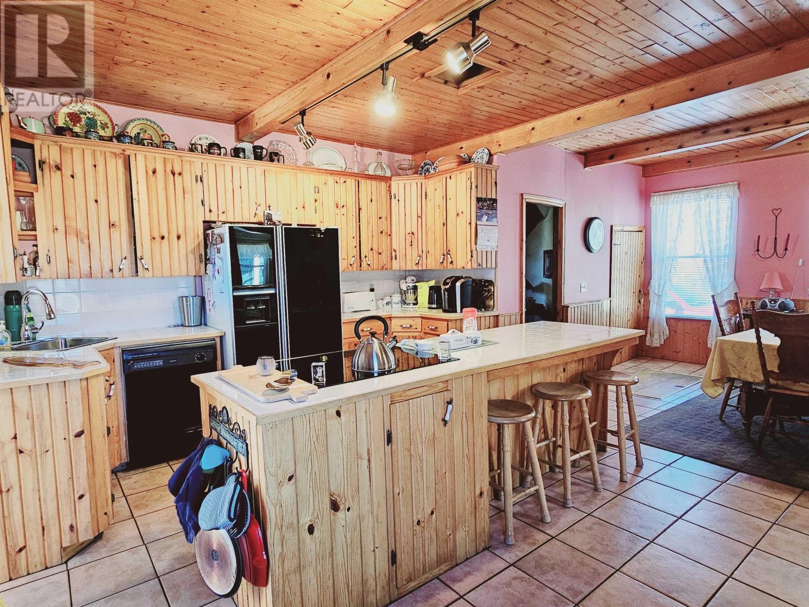 141 River Head Road - 8