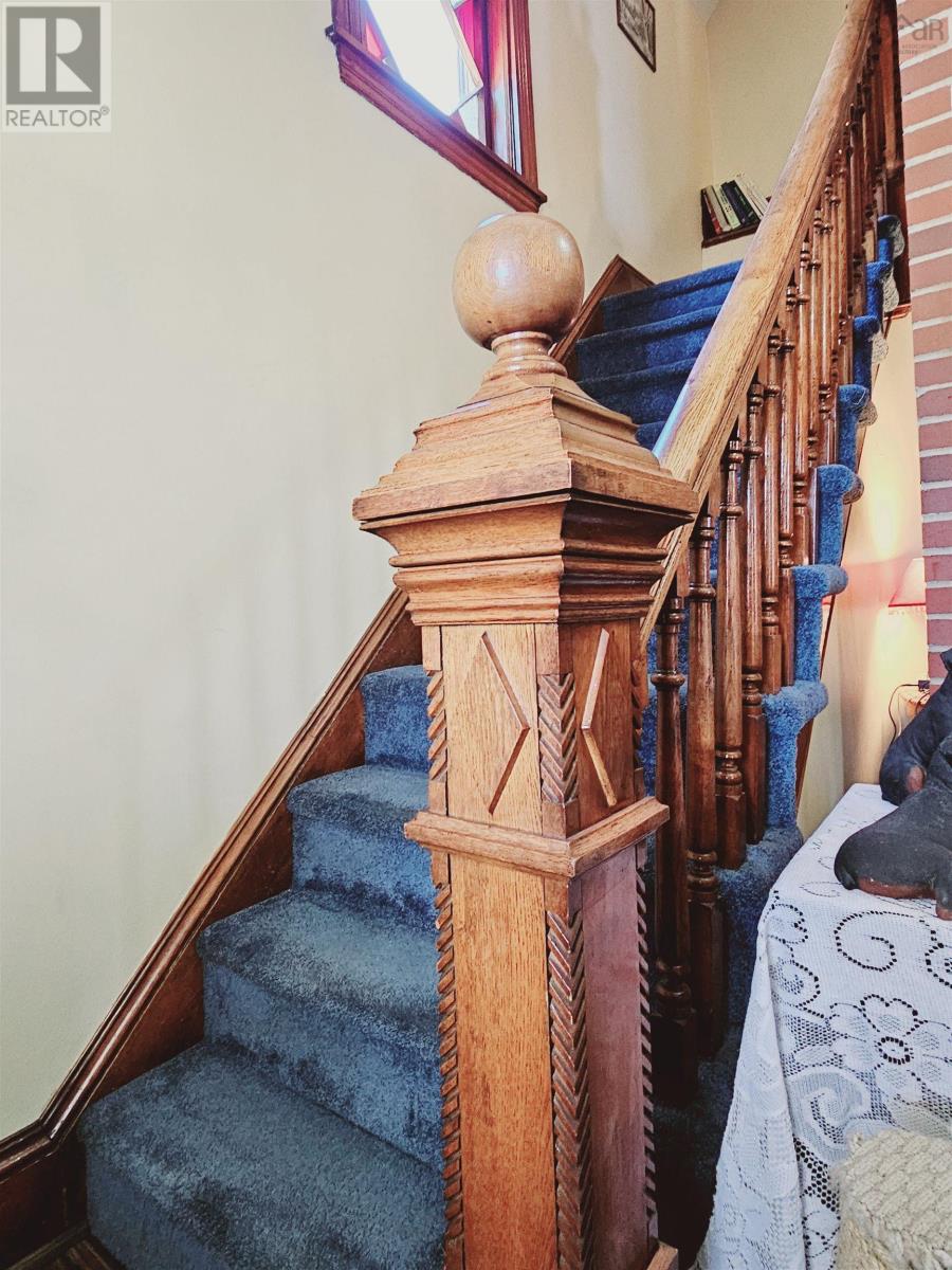 141 River Head Road - 16
