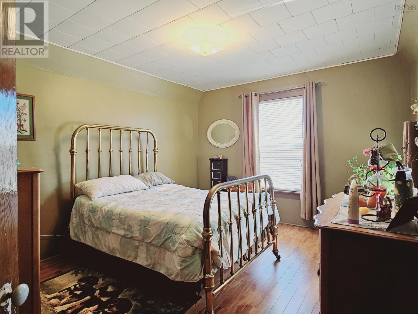 141 River Head Road - 22