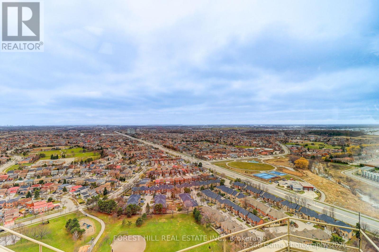 Another Mississauga View from Sky club