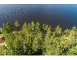 18 Ch. Des Iroquois, L Ile Du Grand Calumet, QC J0X1J0 Photo 18