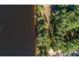 18 Ch. Des Iroquois, L Ile Du Grand Calumet, QC J0X1J0 Photo 17