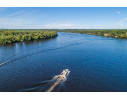 18 Ch. Des Iroquois, L Ile Du Grand Calumet, QC J0X1J0 Photo 15