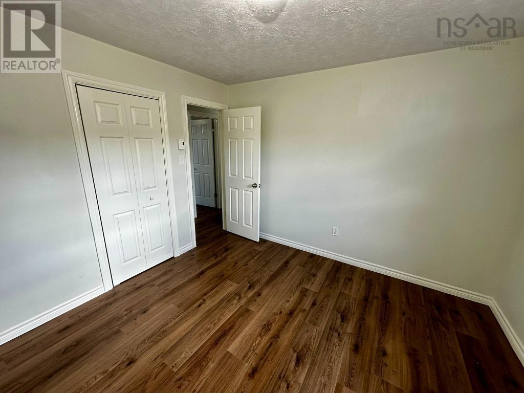 Property 39 of 41 of 18 Jill Street W, Milne Subdivision