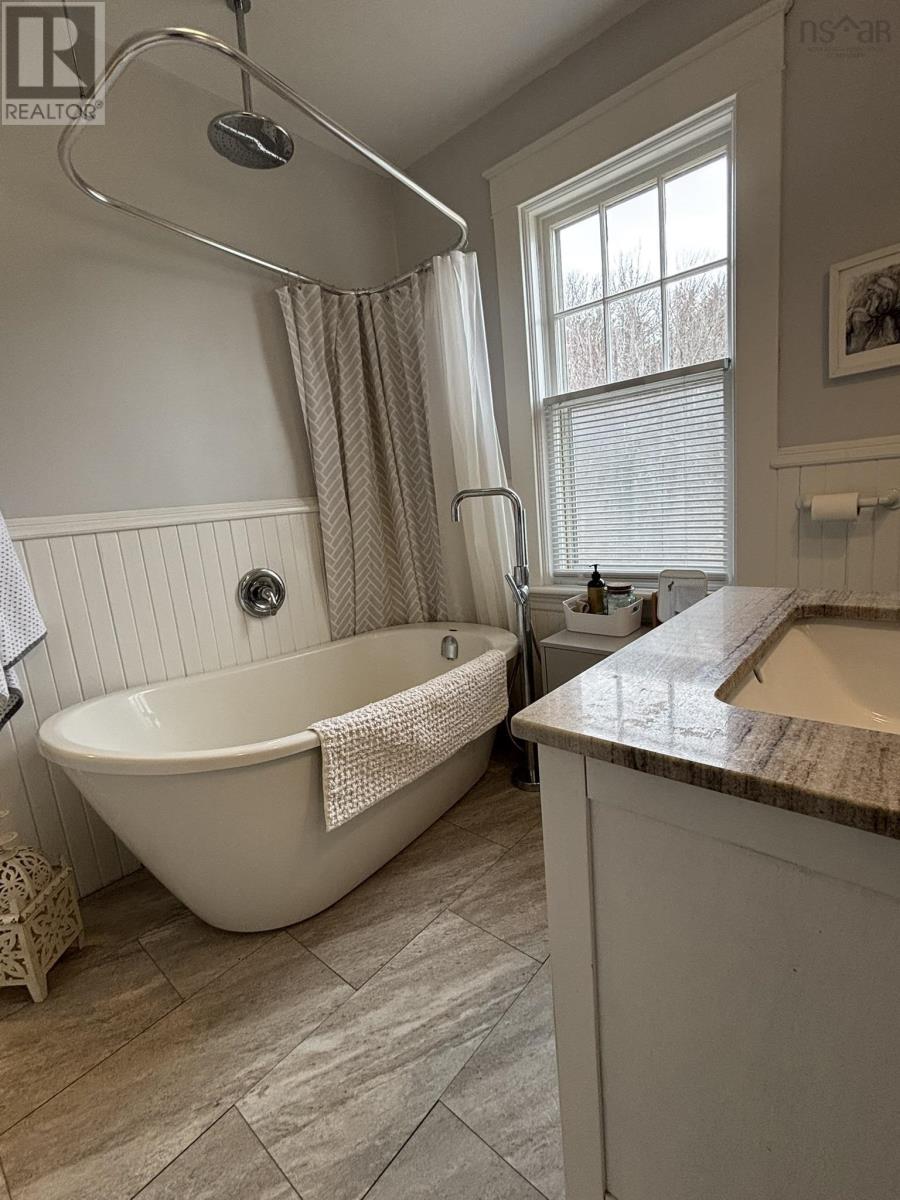 Property 27 of 35 of 32 Old Falls Road